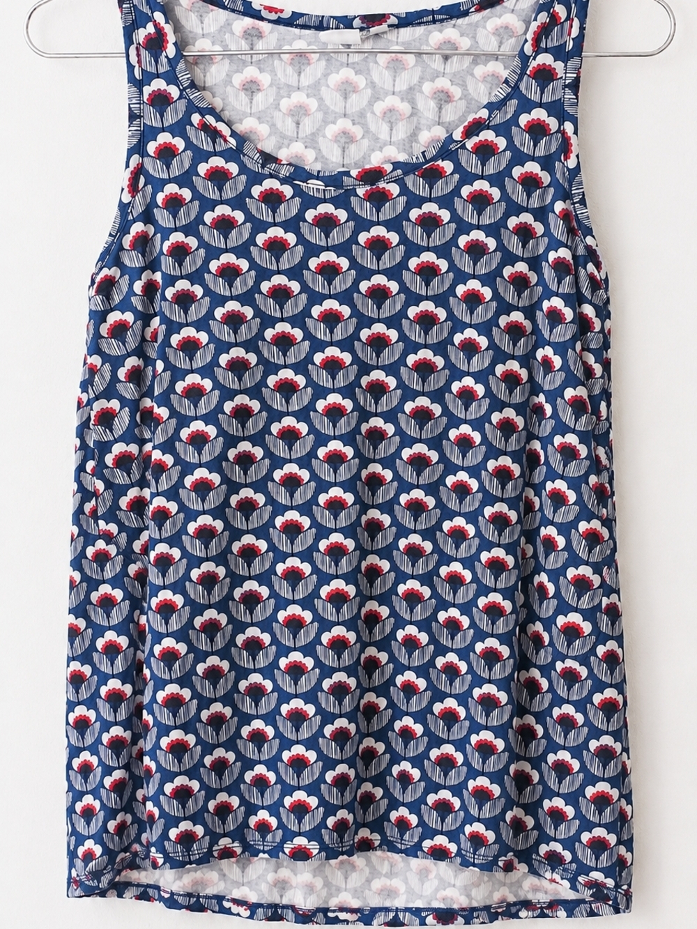 Uniqlo Orla Kiely Blue And Red Floral Print Tank Top. Cotton And Modal
